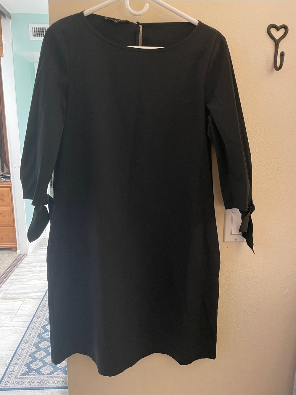 Lafayette 148 New York Black Midi Shift Dress with Sleeve Ties